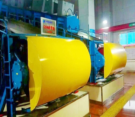 1575421030718648.jpg 丙烯酸聚氨酯漆.jpg